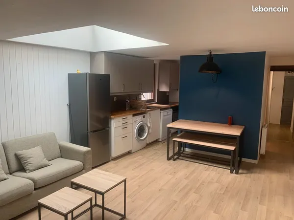 T2 meublé 46 m² - Château, Nantes - proche tram 1 & 4, lumineux