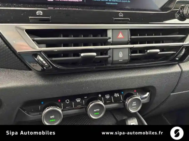 Citroën C4 e- 136 ch automatique — photo 19