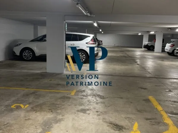Parking 12 m²