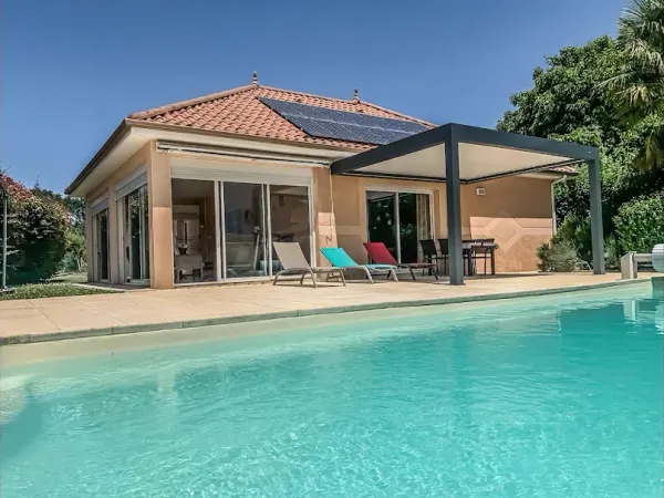 Villa 6 pièces 180 m²