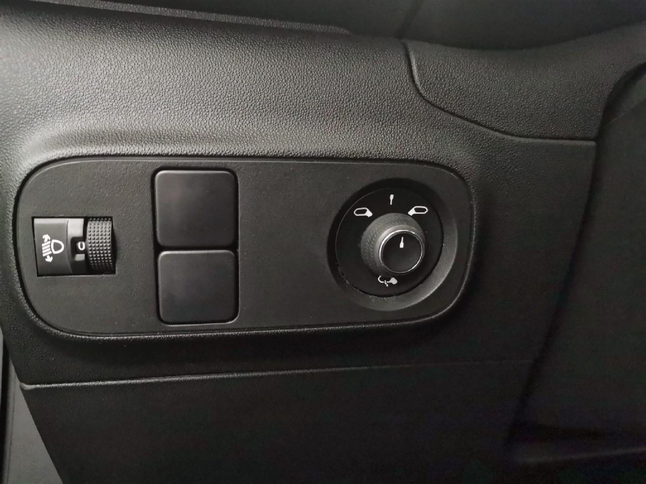 Citroën C3 puretech 110 s&s eat6 shine — photo 27