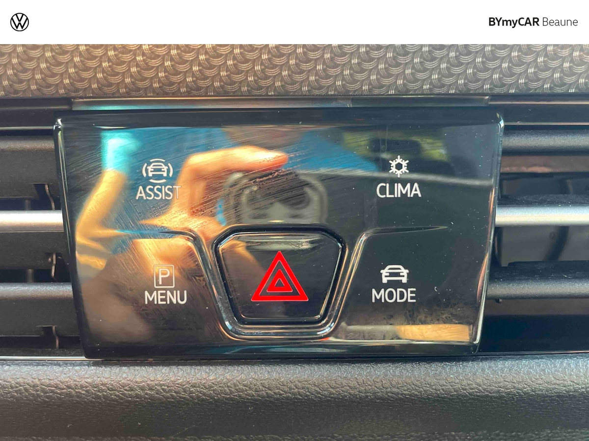 Volkswagen Golf 1.5 eTSI OPF 130 DSG7 R-line — photo 30