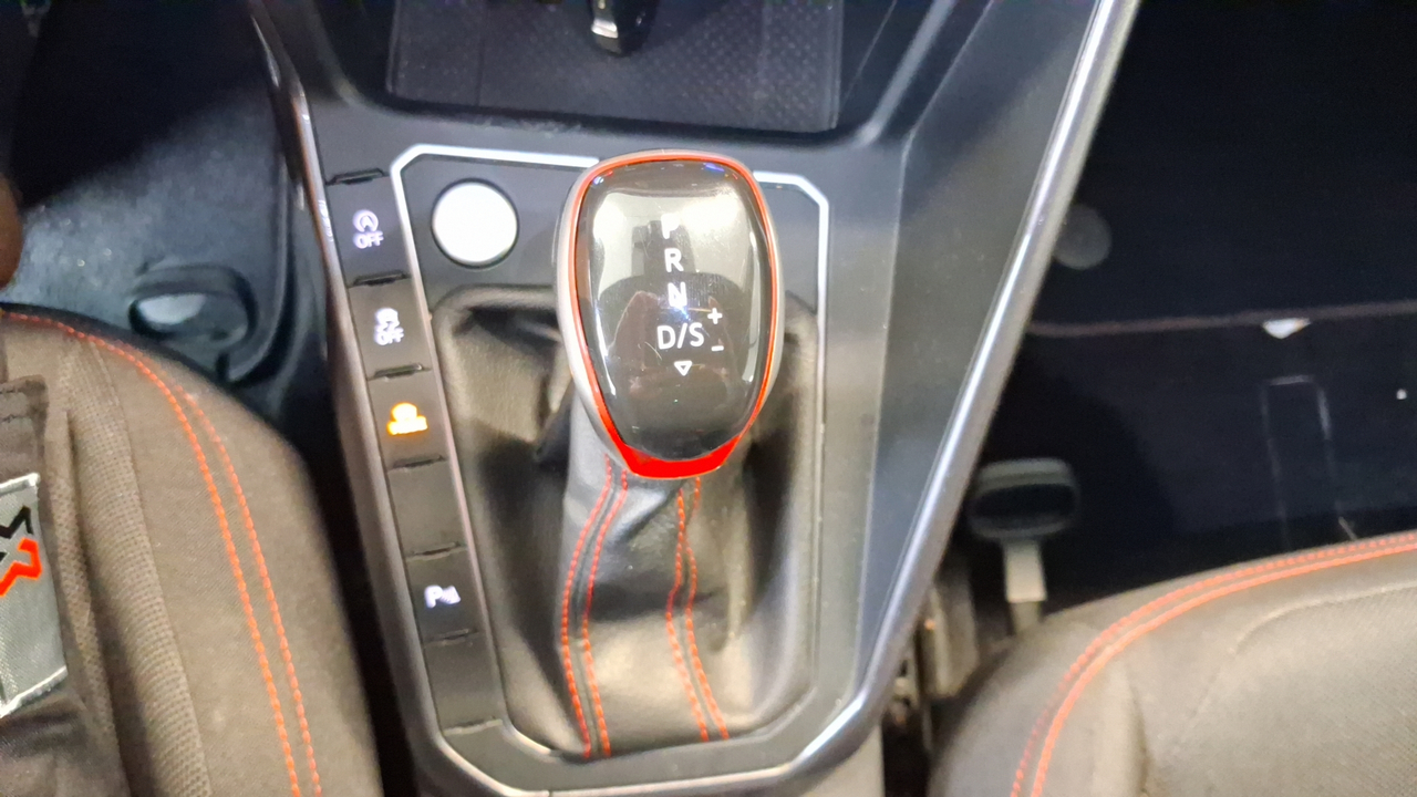 Volkswagen Polo 2.0 TSI 207 S&amp;S DSG7 — photo 18