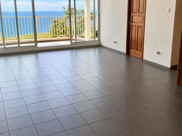 Appartement T3 - 55 m² - Les Avirons Centre - Vue mer