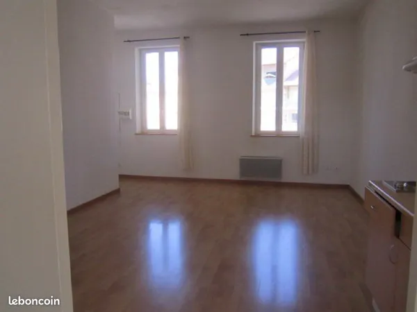 Location T2 coeur de ville Labarthe
