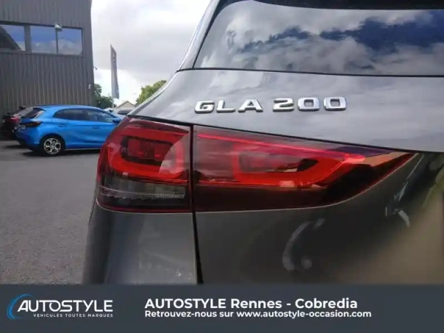 Mercedes Gla 200 163ch amg line 7g-dct — photo 4
