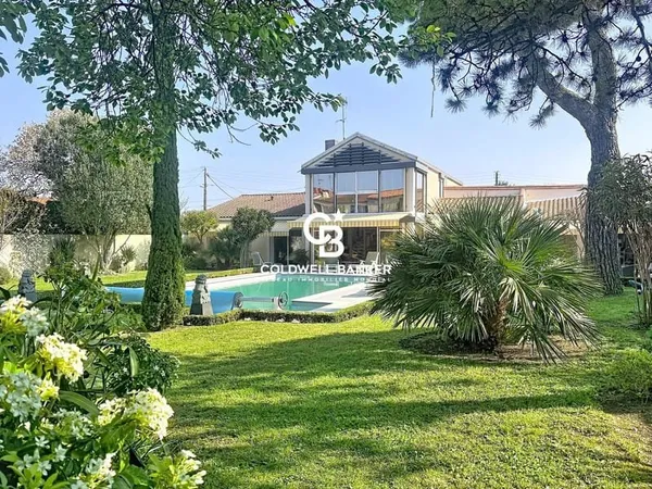 Une Oasis Confidentielle au Coeur de La Rochelle