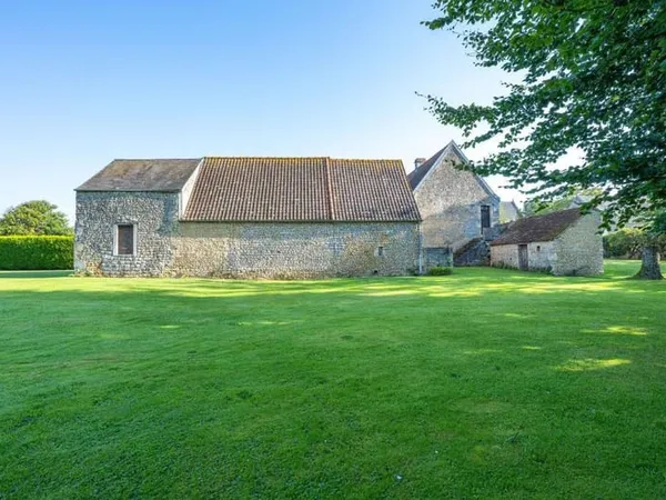 Maison 6 pièces 270 m²