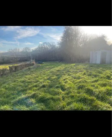 Terrain 2300 m²
