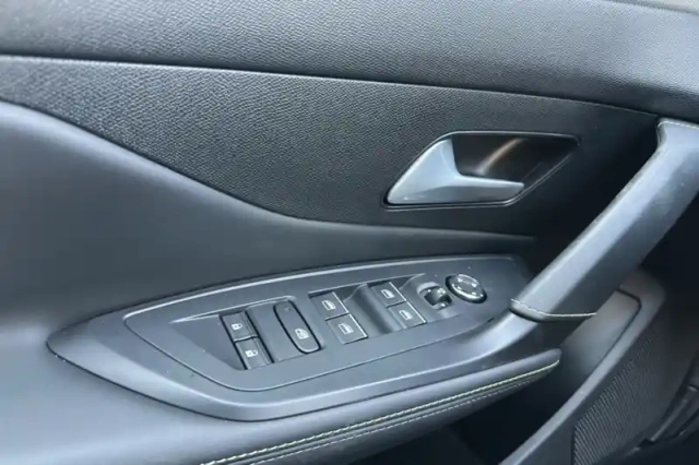 Peugeot 308 puretech 130ch s&amp;s eat8 — photo 19