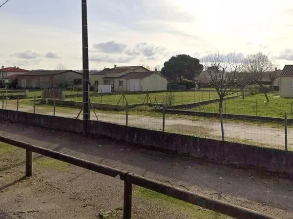 Terrain 525 m² Saint-Sulpice-la-Pointe