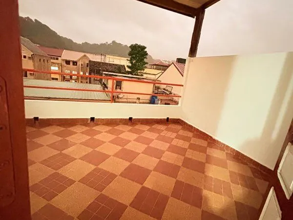 Appartement T1 avec balcon non meublé T Sainville FDF