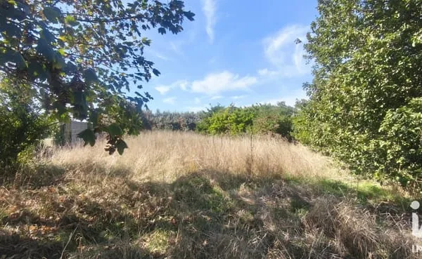Terrain 757 m²
