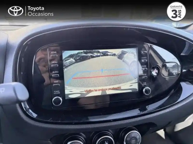 Toyota Aygo x 1.0 vvt-i 72ch design s-cvt my23 — photo 9