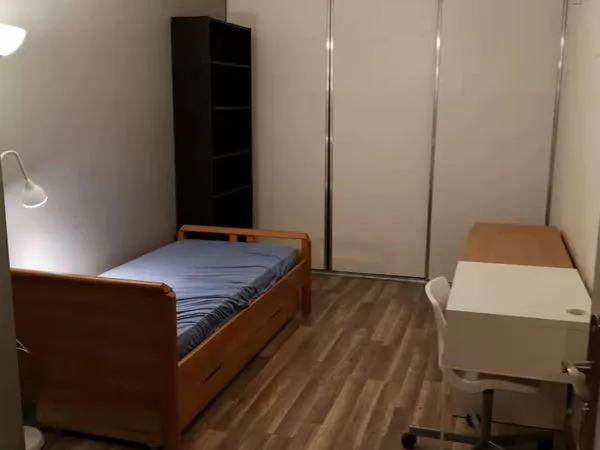 Colocation T4 - Chambre Meublée 14 M² + Grande Terrasse privative 14 M² à EVRY