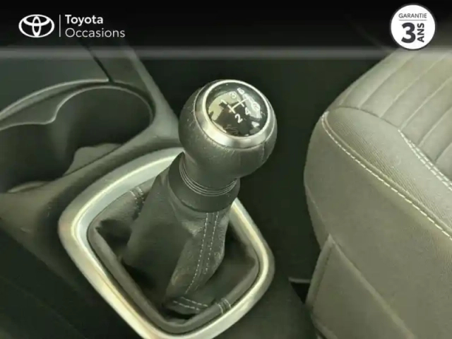 Toyota Yaris 70 vvt-i france connect 5p my19 — photo 15