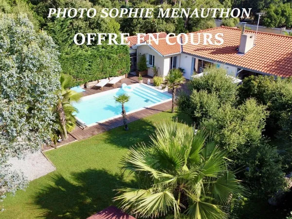 Maison 5 pièces 140 m²