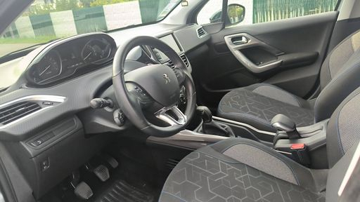 Peugeot 2008 1.2 Puretech 82 - Style – 2018 – 36718 km – Essence – Boîte Manuelle — photo 27