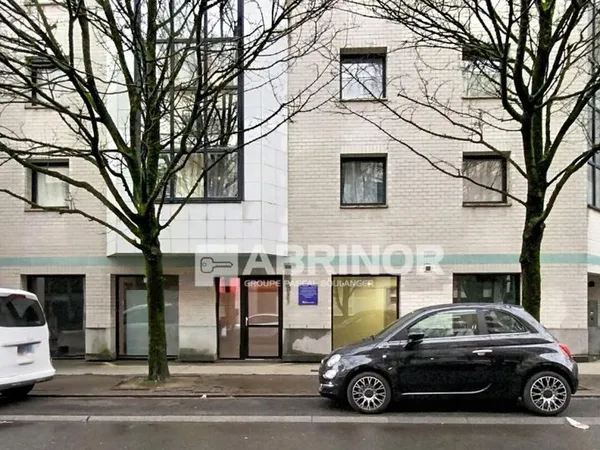 Bureau et espace de travail Vente Lille 199800€