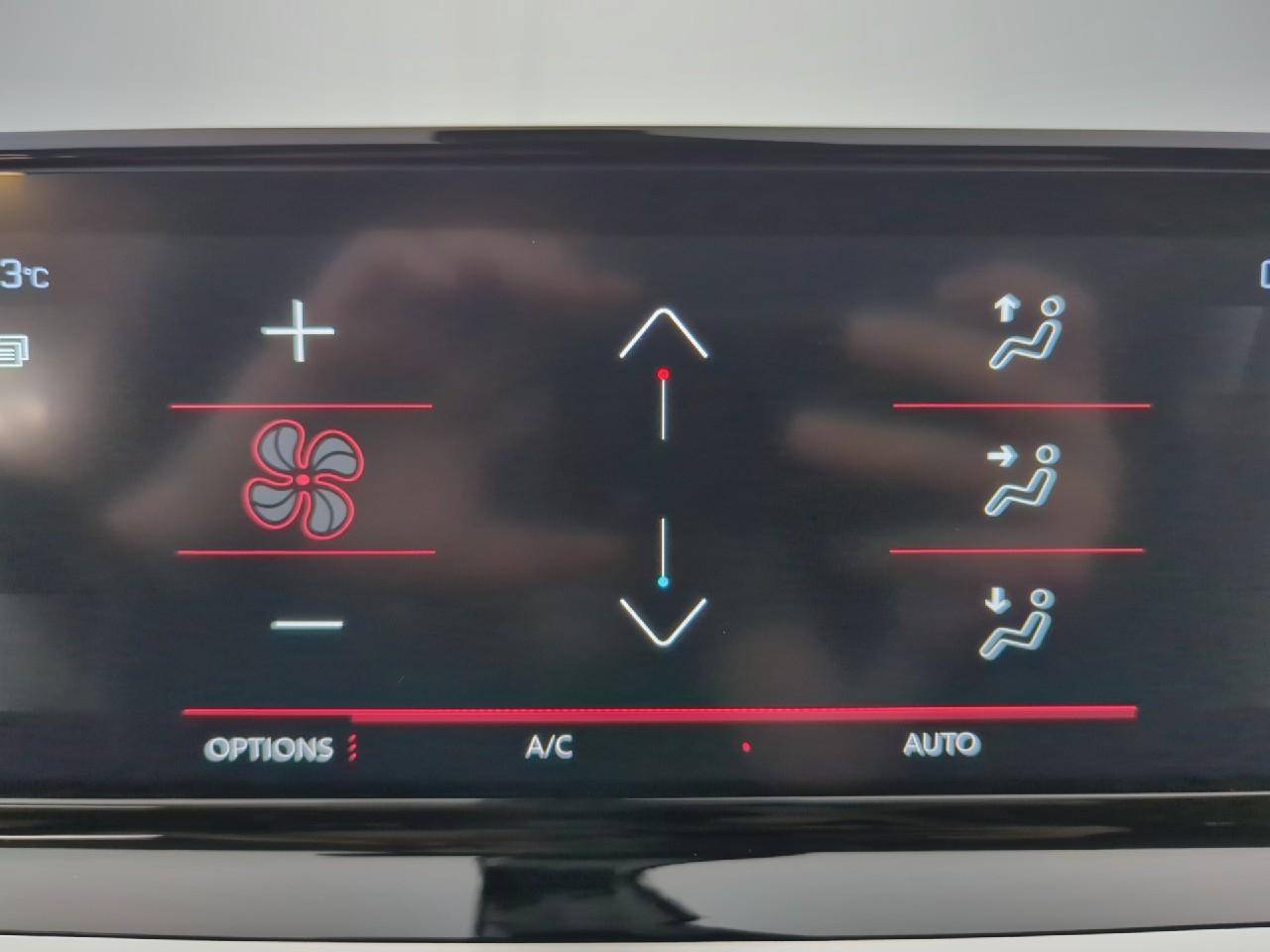 Peugeot 2008 puretech 130 s&s eat8 allure pack — photo 22