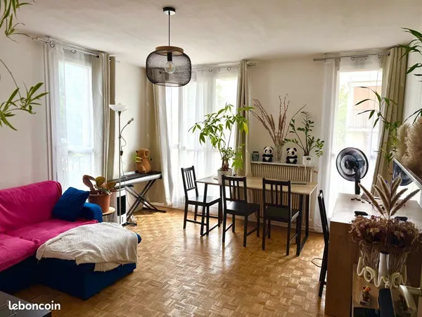 À LOUER Location - Grand T2 meublé 50,50 m² très lumineux - 2 balcons, parking - Antony 92