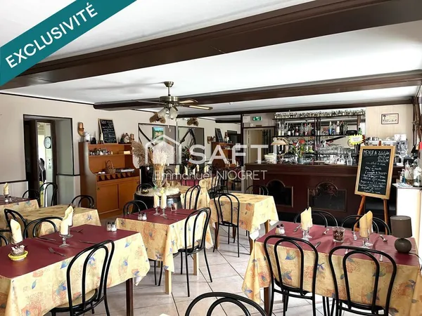 Beau Hotel / Restaurant totalement équipé et licence IV