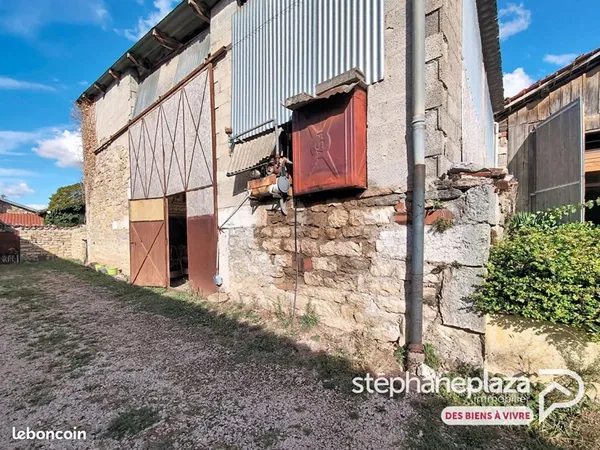 Grange 1 pièce 220 m²