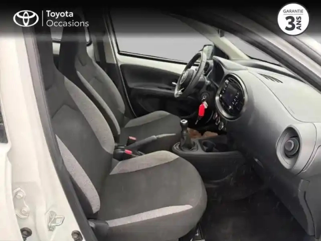 Toyota Aygo X 1.0 vvt-i 72ch dynamic — photo 15