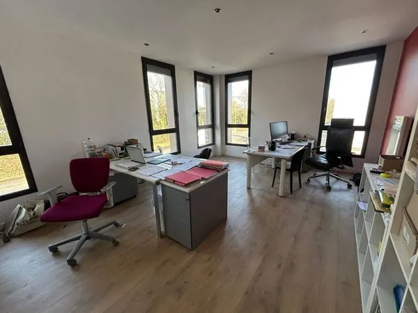 Local d'activité 446 m²