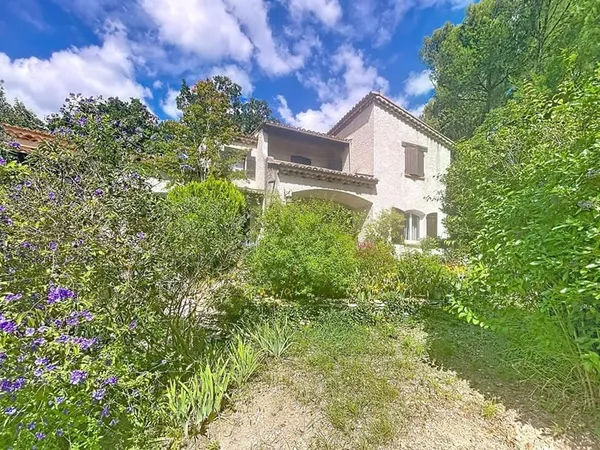Maison Les Angles 6 pièce(s) 160 m2 sur 1515 m² de terrain