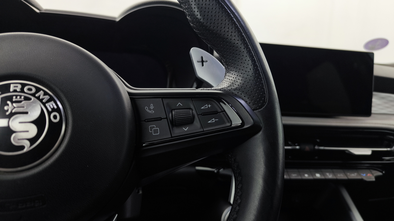 Alfa Romeo Tonale 1.5 Hybrid 130 ch TCT7 — photo 18
