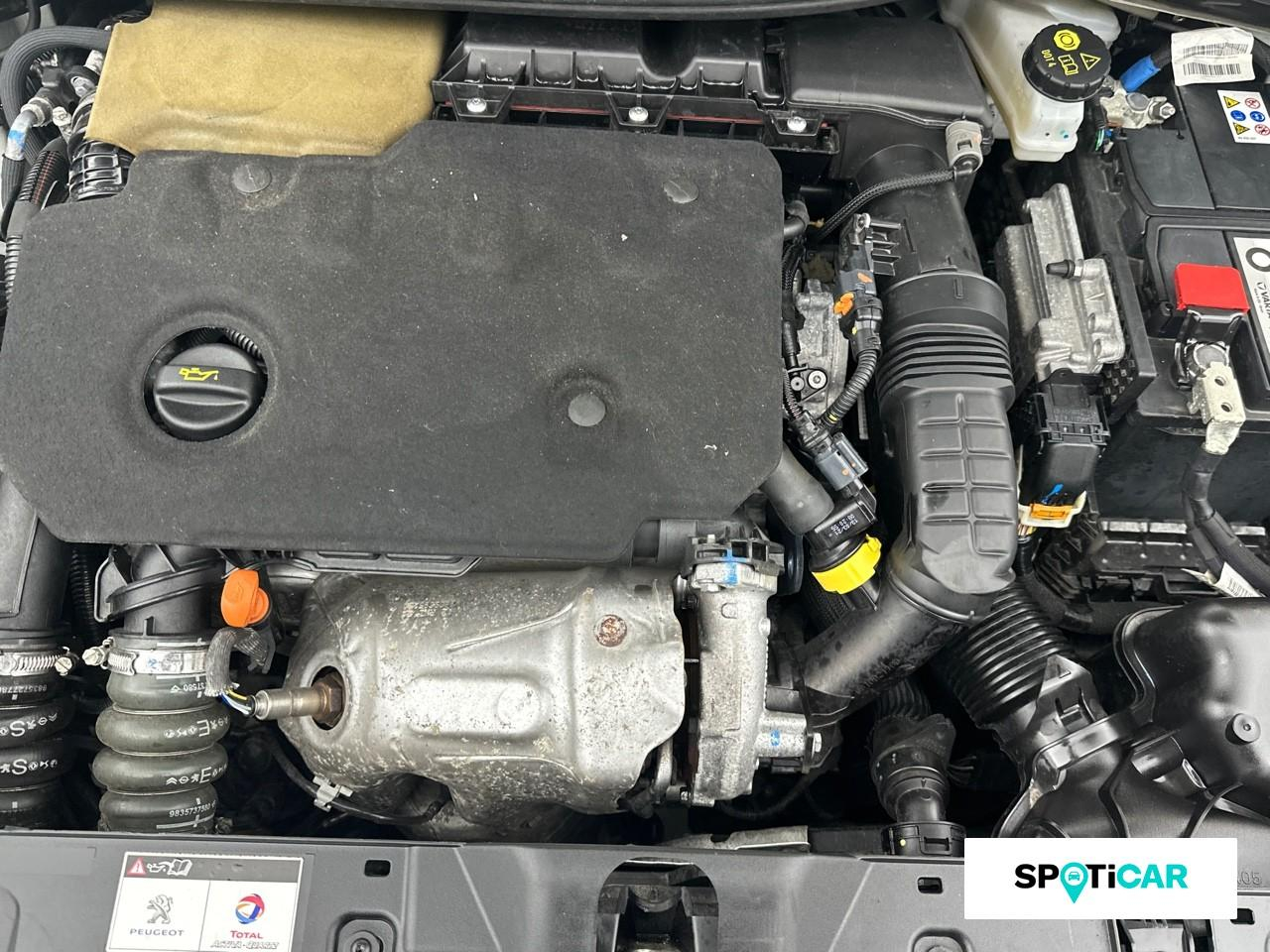 Peugeot 2008 1.5 bluehdi 130ch s&s allure pack eat8 125g — photo 19