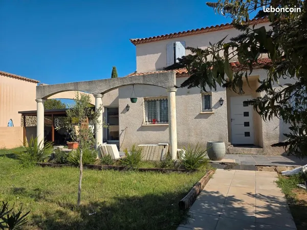VILLA T5 127m2 sur 455m2
