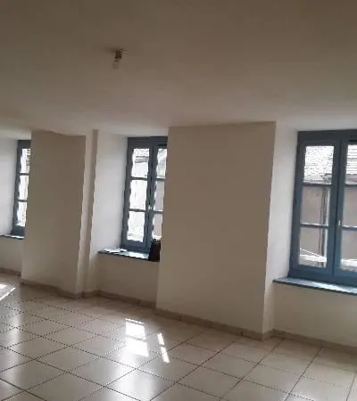 Appartement t3 2eme etage massat