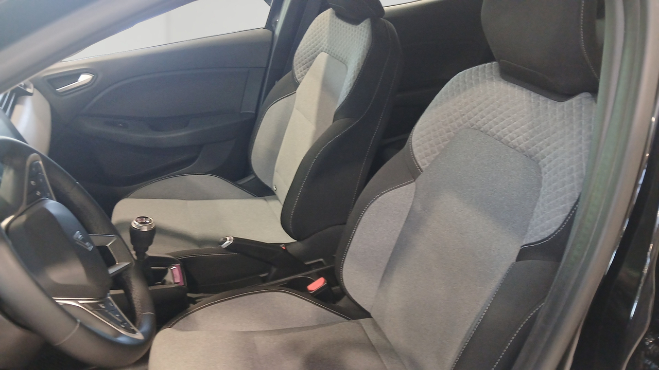 Renault Clio TCe 90 ch GSR2 — photo 11