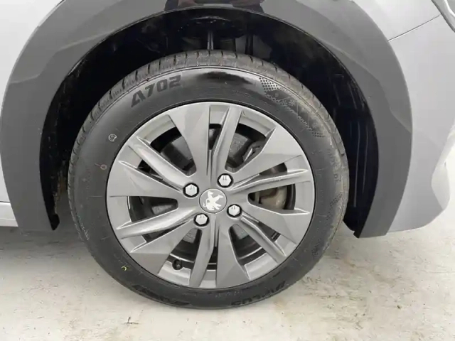 Peugeot 208 electrique 50 kwh 136ch — photo 18