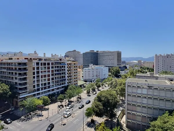 A vendre appartement de type 3 à Marseille 13005 - Le CAMAS
