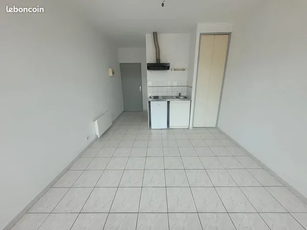 Studio - Carmaux (Avenue de Rodez) - idéal : Etudiant, Jeune actif, Retraité