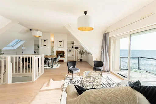 Appartement 5 pièces 103 m²