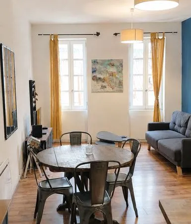 T2 meublé en duplex - 46 m² - Hyper-centre de Montauban