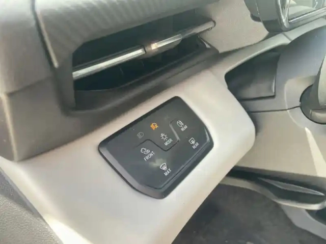 Ford Explorer 170ch standard range 52kwh pack premium rwd — photo 21
