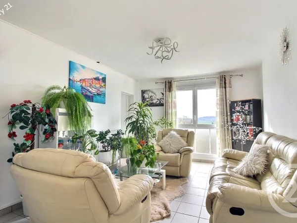 Appartement 4 pièces 63 m²