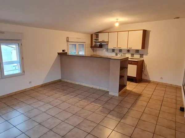 Appartement 60 m² non meublé Piolenc