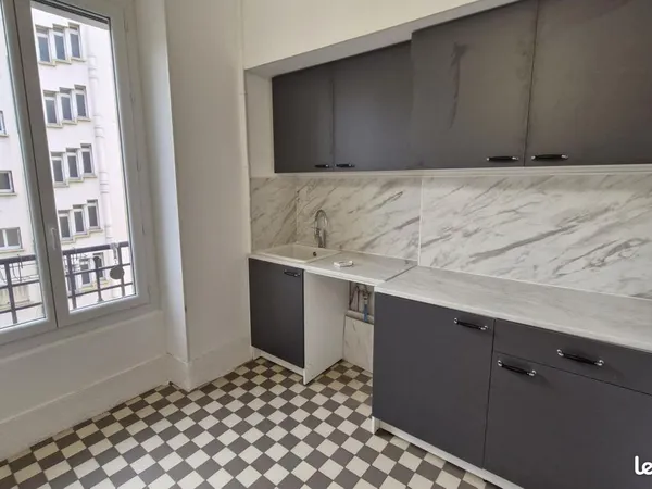 Appartement 2 pièces 63 m²