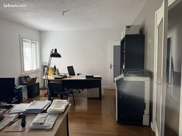 Bureaux 135 m² Bourg-en-Bresse