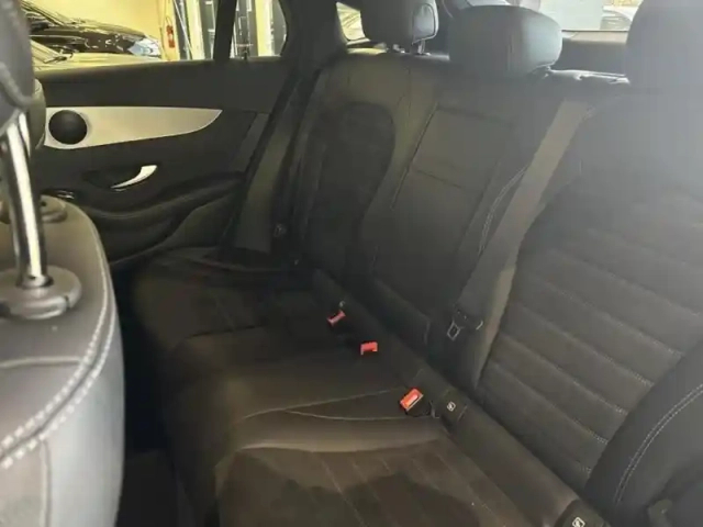 Mercedes Glc coupé 300 e 211+122ch amg line 4matic 9g-tronic euro6d-t-evap-isc — photo 5
