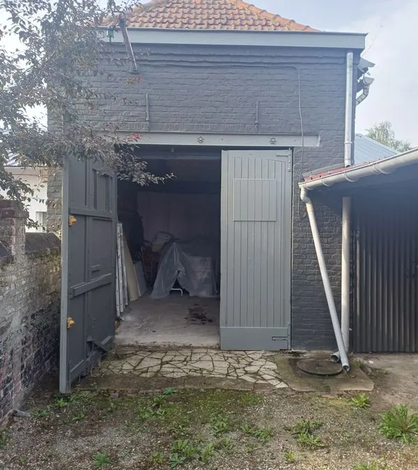 Photo 1