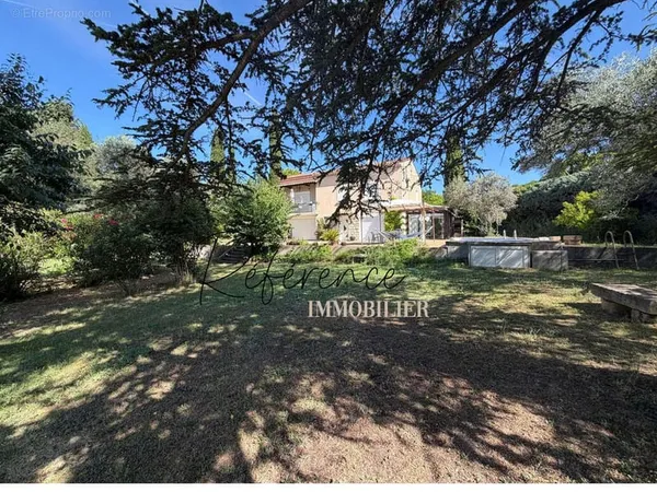 Aix-en-provence fontfiguière magnifique propriété sur 2 660 m2 de terrain plat