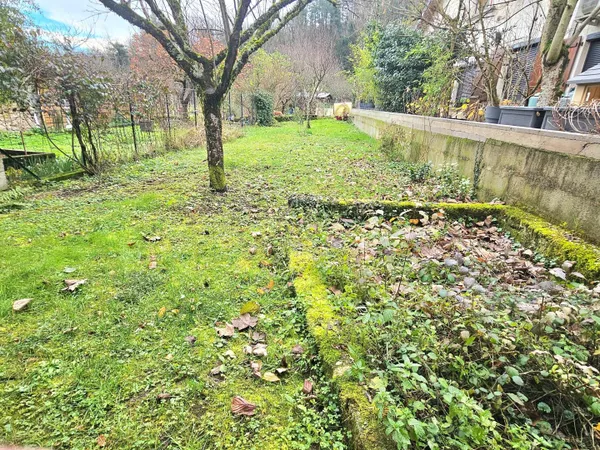 GRANGE EN PIERRE --TOITURE NEUVE --FORT POTENTIEL
