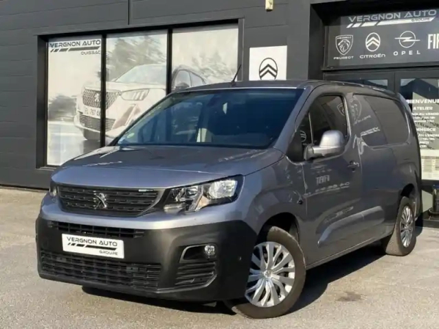 Peugeot Partner iii hdi 130 eat8 s&amp;s 950kg long asphalt